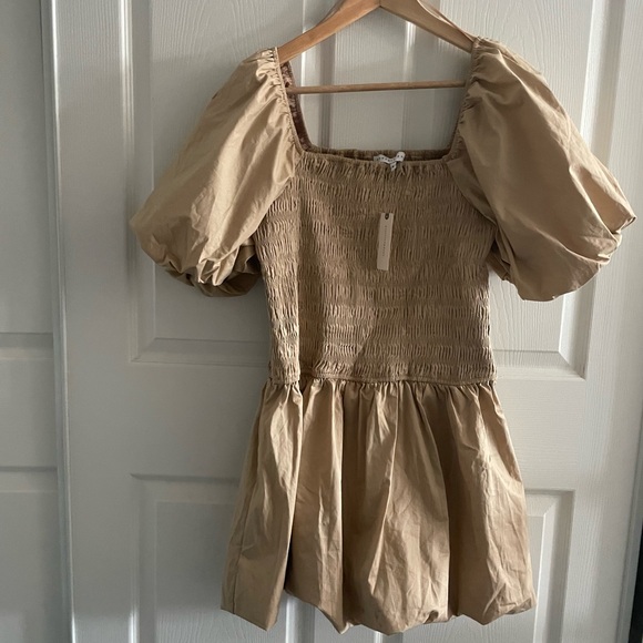 ANTHROPOLOGIE ENDLESS ROSE Smocked Puff-Sleeved Mini Dress Beige - Picture 6 of 11